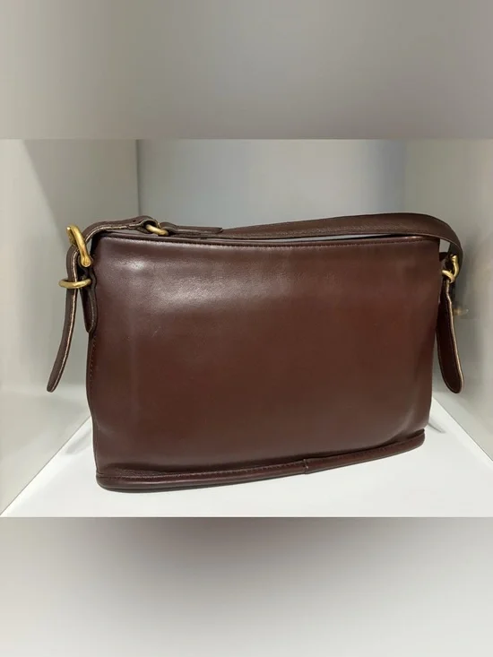 Rare Vintage Coach Equestrian Zip (#9802) Leather Shoulder Bag in Mahogany - Picture 7 of 13